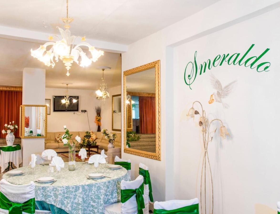 Hotel Smeraldo Canneddi Zewnętrze zdjęcie